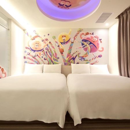 Whoops Hotel Taichung Ruang foto